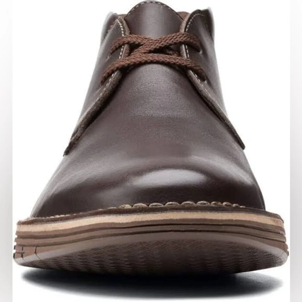 NEW!! Clarks Men's Forge Stride Brown Leather Chukka Boots Size 11.5M